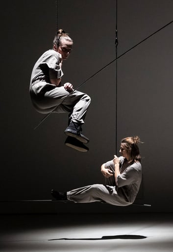 CIRKULIACIJA: ''Thin Skin''. Eliška Brtnická ir Coll. (Čekija)
